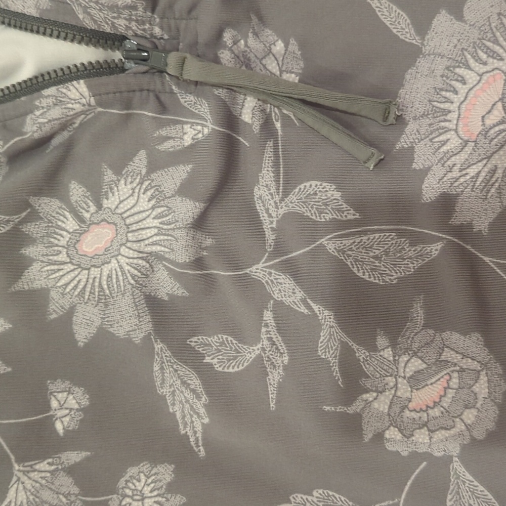Carve Designs White and Sage Green Half Zip Rash Guard Top - Picture 6 of 6